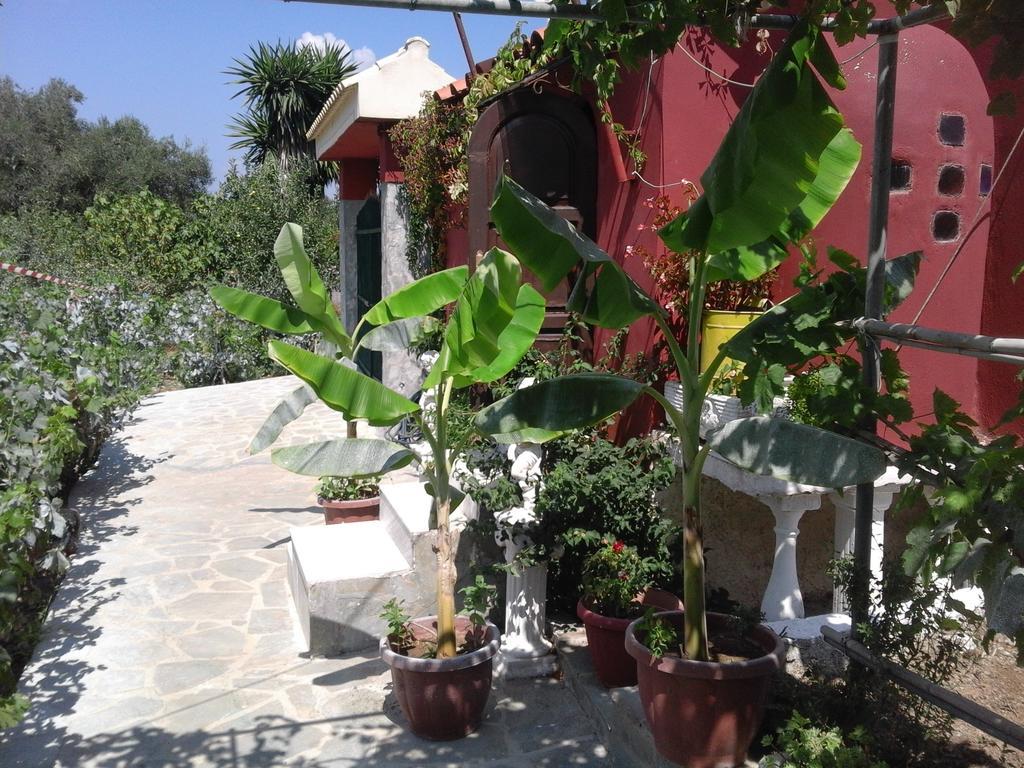 Malotu Resort Sinarádes Dış mekan fotoğraf