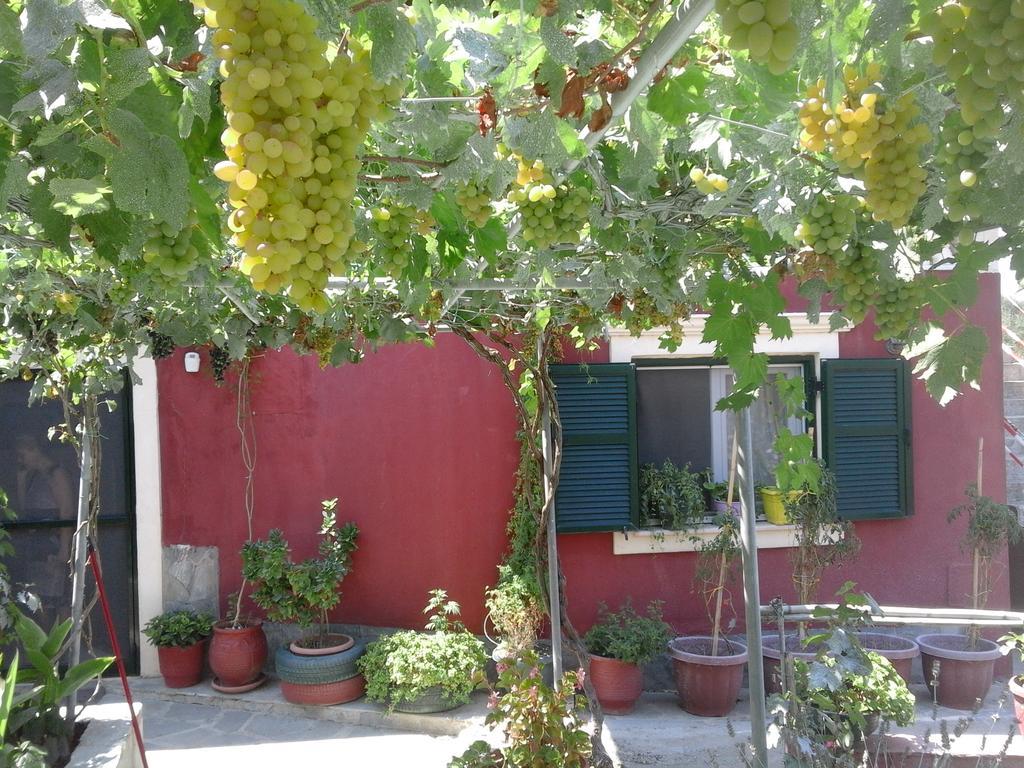 Malotu Resort Sinarádes Dış mekan fotoğraf