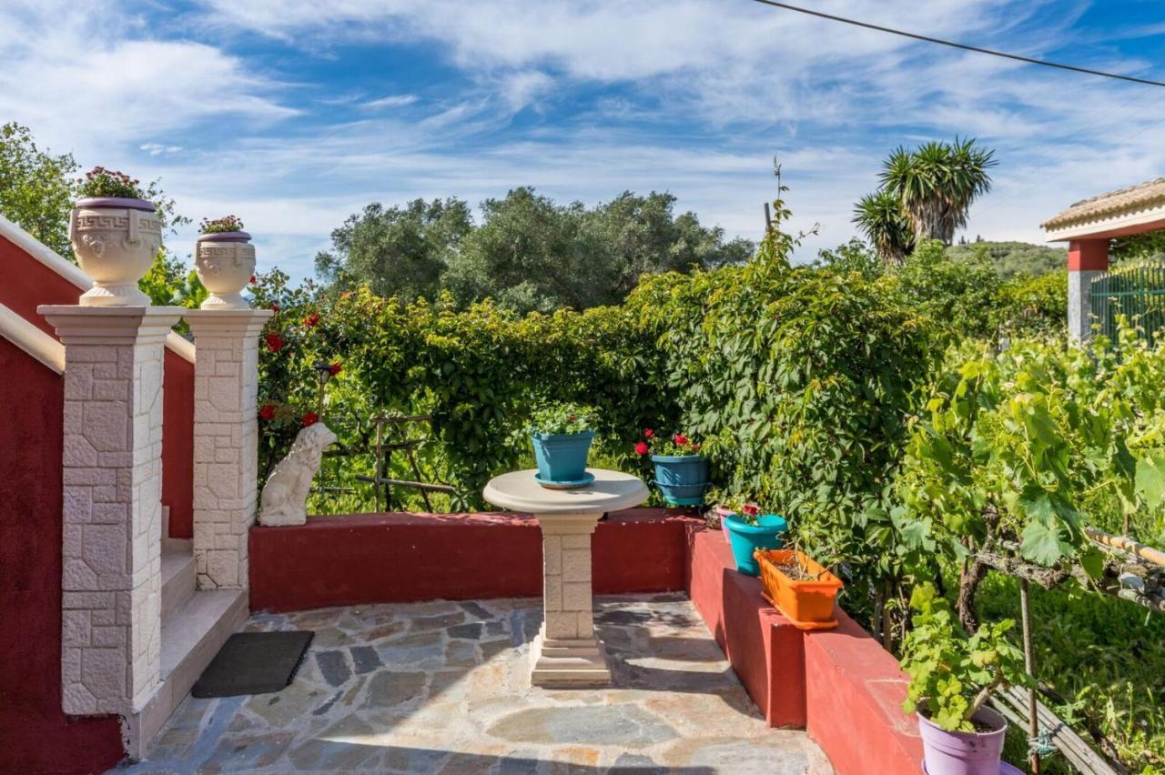 Malotu Resort Sinarádes Dış mekan fotoğraf